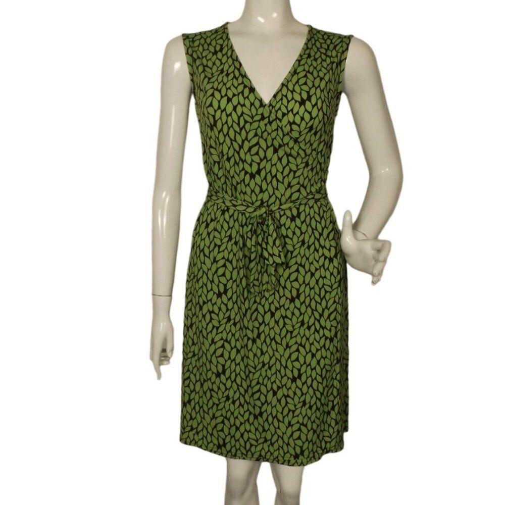 DIANE VON FURSTENBERG Silk Wrap Dress, 2, Green Leaf print, Sleeveless, V-neck
